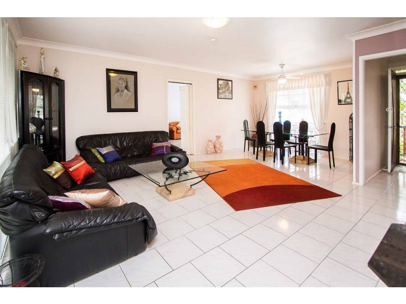 4 Jacqueline Place, Moorebank NSW 2170