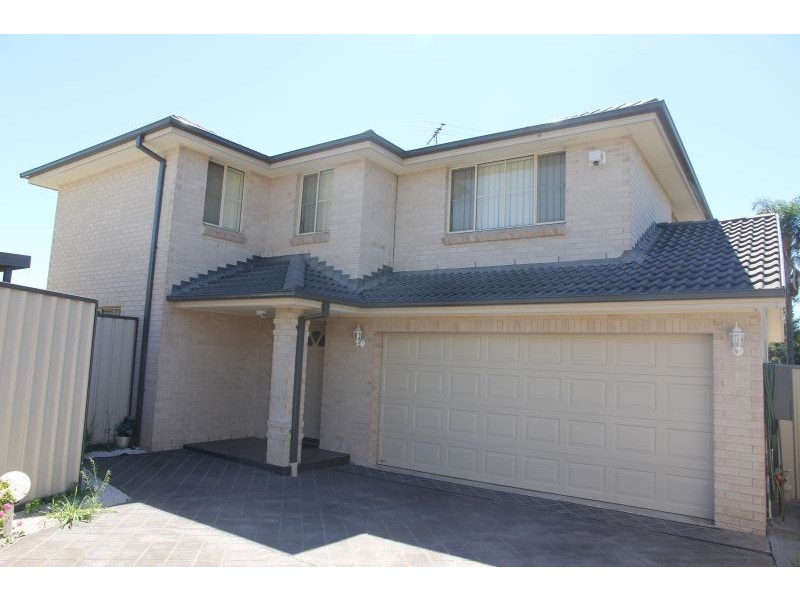 62b Stockton Avenue, Moorebank NSW 2170