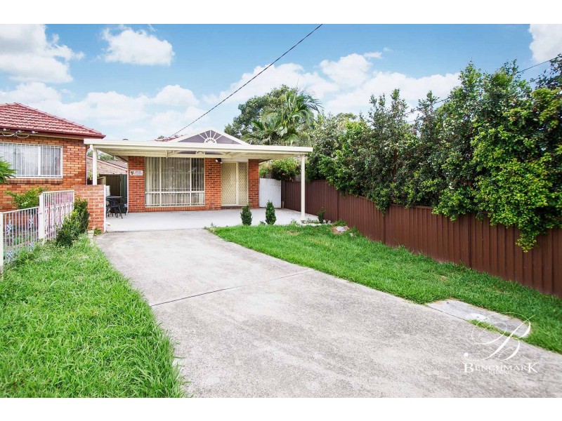 222b Nuwarra Road, Moorebank NSW 2170