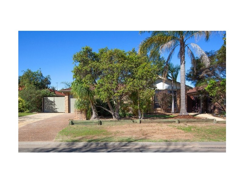 5 Acola Court, Wattle Grove NSW 2173