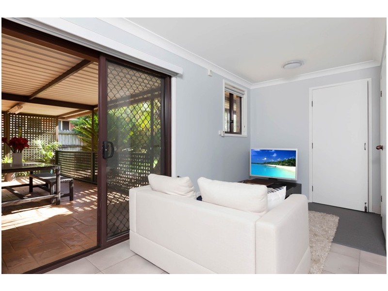 5 Acola Court, Wattle Grove NSW 2173