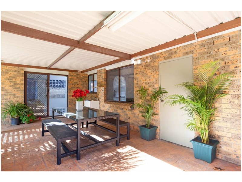 5 Acola Court, Wattle Grove NSW 2173