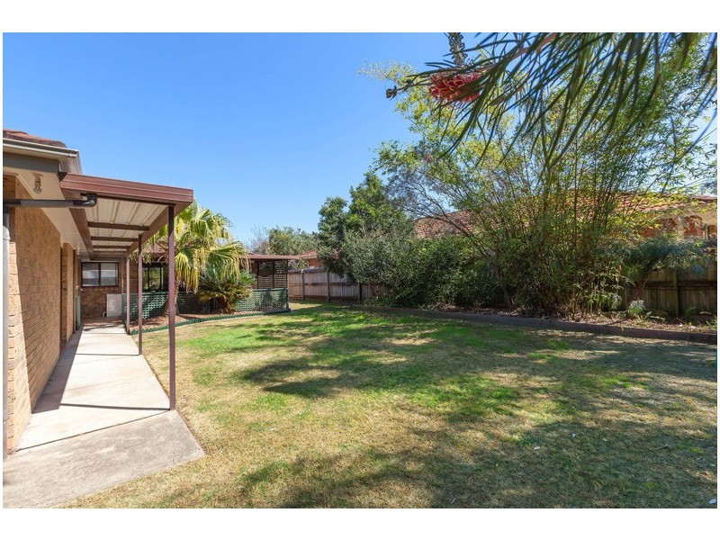 5 Acola Court, Wattle Grove NSW 2173