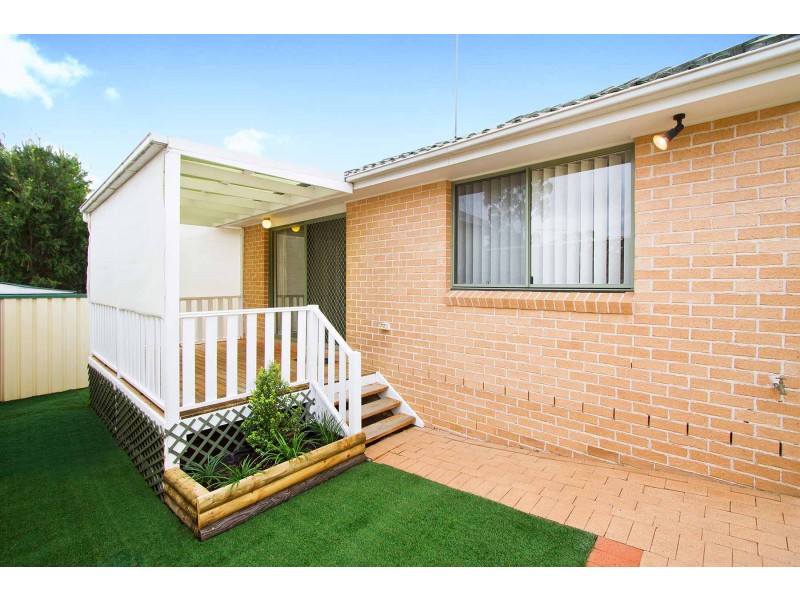 3 Merrang Court, Wattle Grove NSW 2173