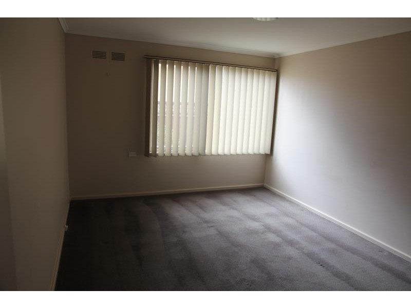 10 Wilkes Avenue, Moorebank NSW 2170