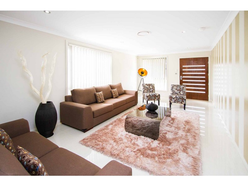 21 Cooper Ave, Moorebank NSW 2170