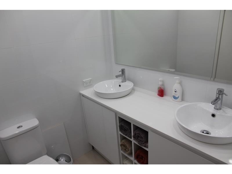 4/6 Ernest Avenue, Chipping Norton NSW 2170