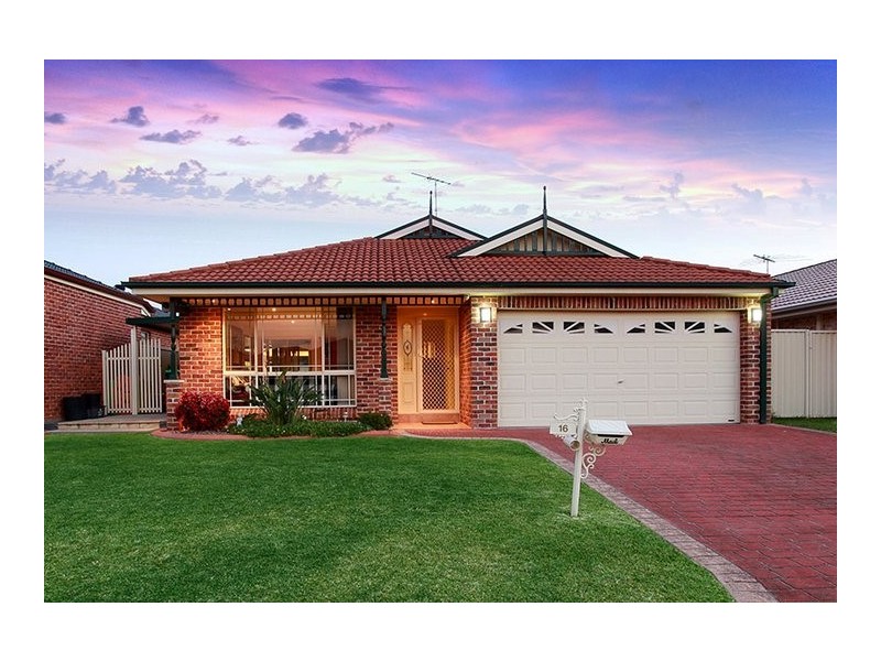 16 Woolmers Court, Wattle Grove NSW 2173