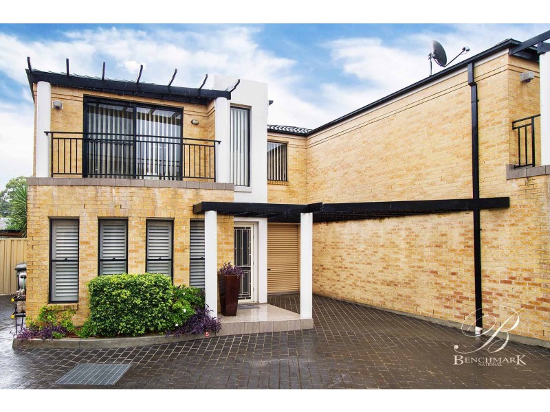 5/38-40 Junction Rd, Moorebank NSW 2170