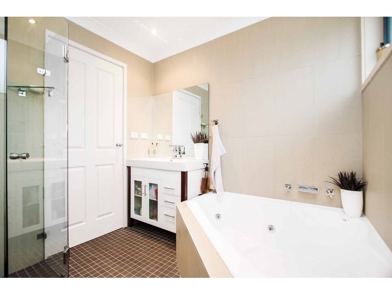 5/38-40 Junction Rd, Moorebank NSW 2170