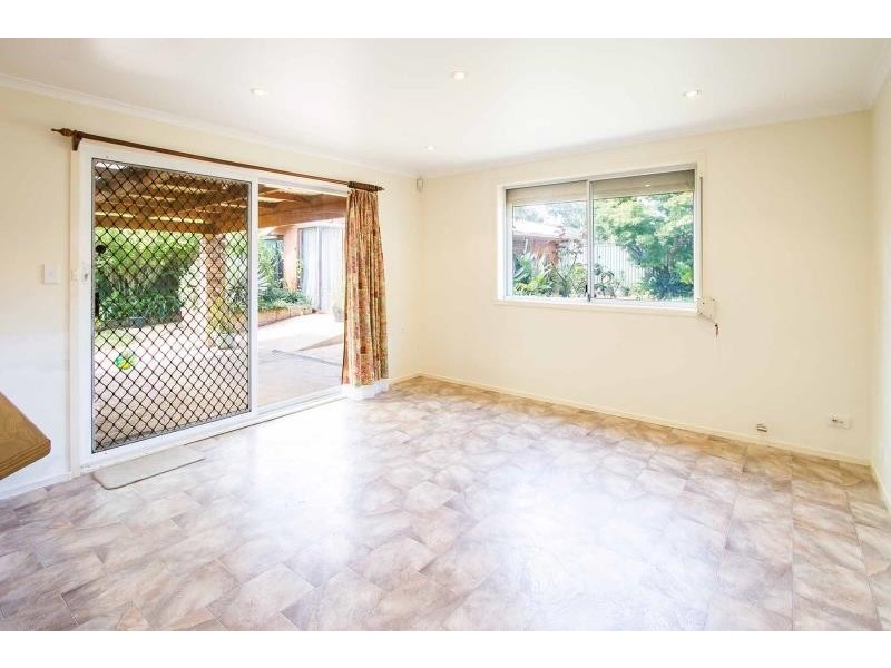 26 RENTON AVE, Moorebank NSW 2170