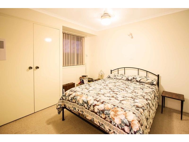 26 RENTON AVE, Moorebank NSW 2170