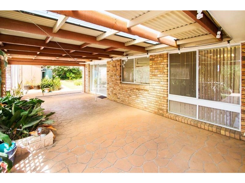 26 RENTON AVE, Moorebank NSW 2170