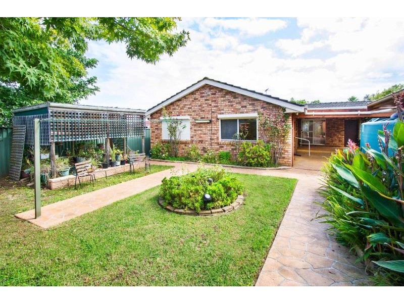 26 RENTON AVE, Moorebank NSW 2170