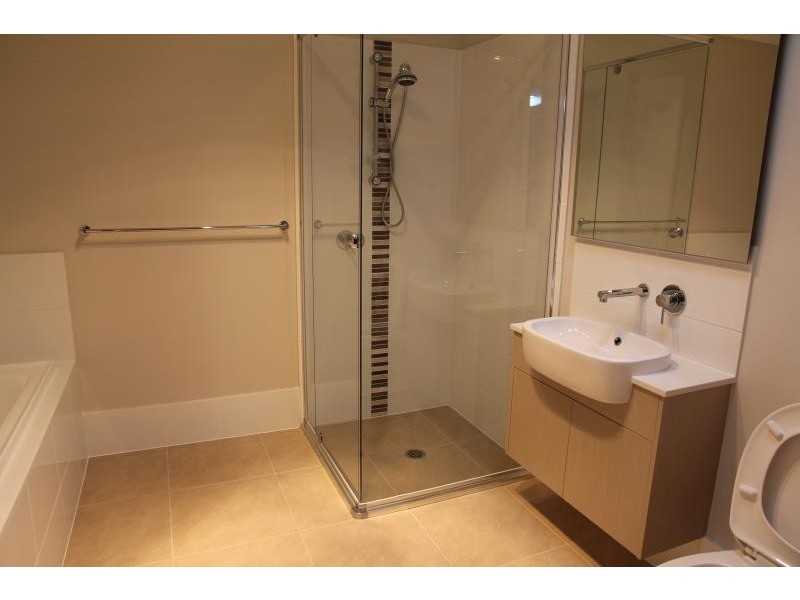 16 Playford Terrence, Moorebank NSW 2170