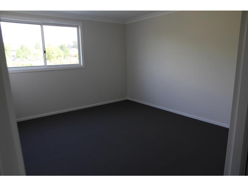 16 Playford Terrence, Moorebank NSW 2170