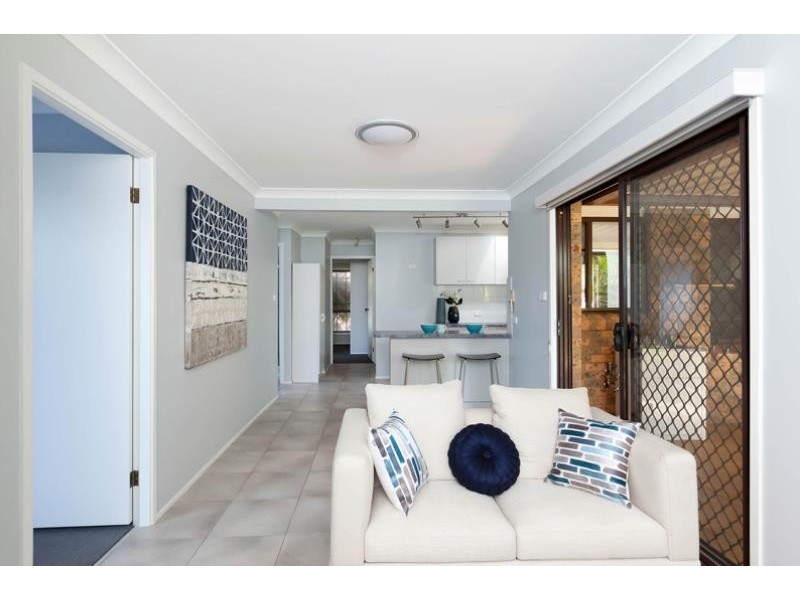 5 Acola Court, Wattle Grove NSW 2173