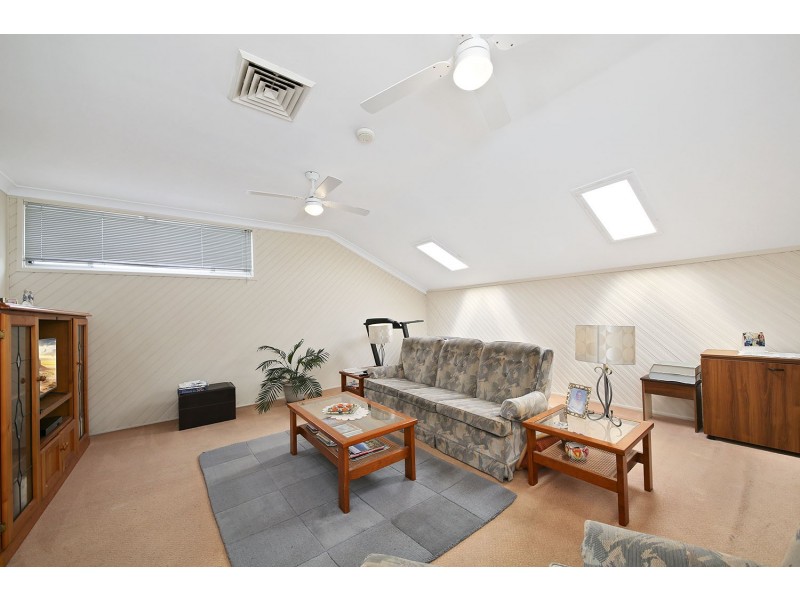 5 Elouera Cresent, Moorebank NSW 2170