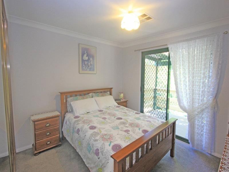 24 Mantalini Street, Ambarvale NSW 2560