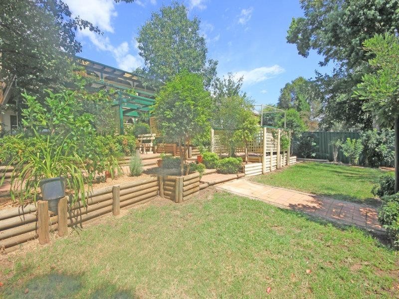 24 Mantalini Street, Ambarvale NSW 2560