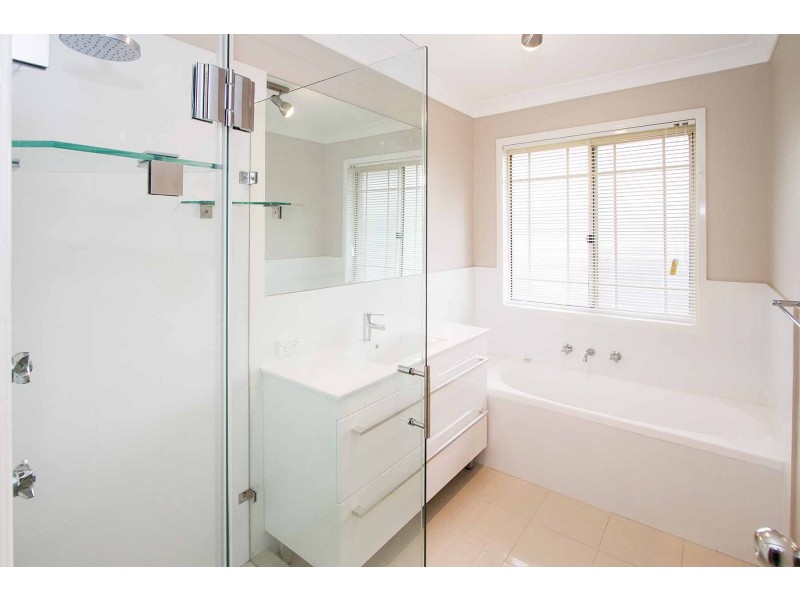 Wattle Grove NSW 2173