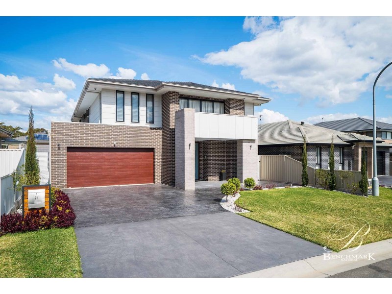 27 Lilli Pilli Drive, Pleasure Point NSW 2172