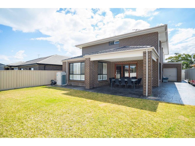 27 Lilli Pilli Drive, Pleasure Point NSW 2172