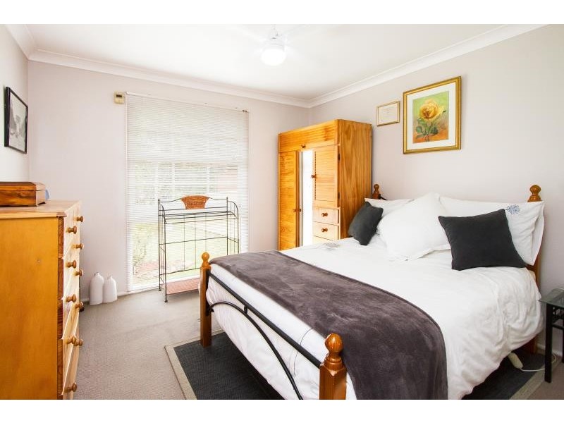 4 Jacqueline Place, Moorebank NSW 2170