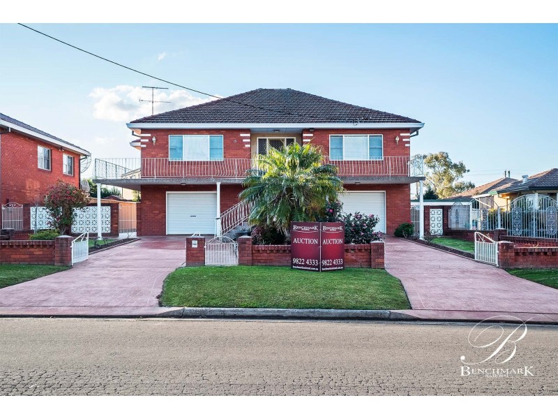 15 Hillcrest Avenue, Moorebank NSW 2170