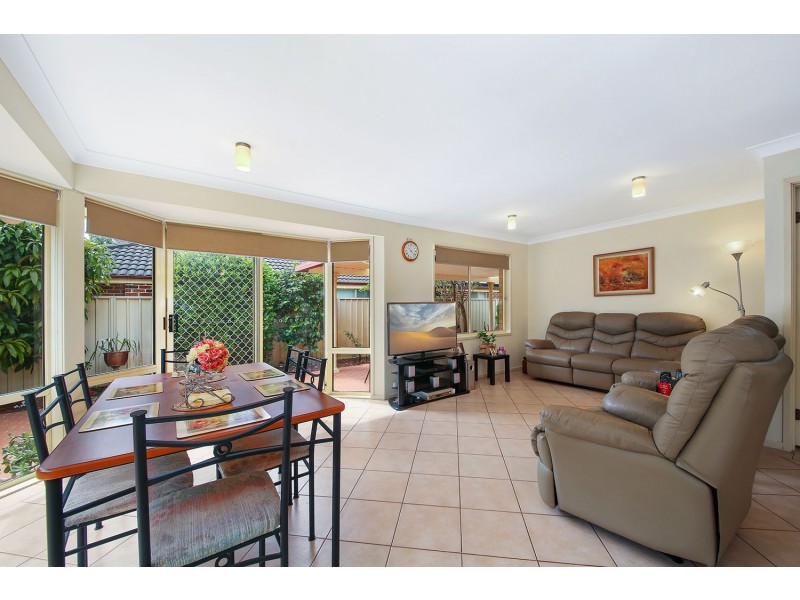 3 Collie Court, Wattle Grove NSW 2173