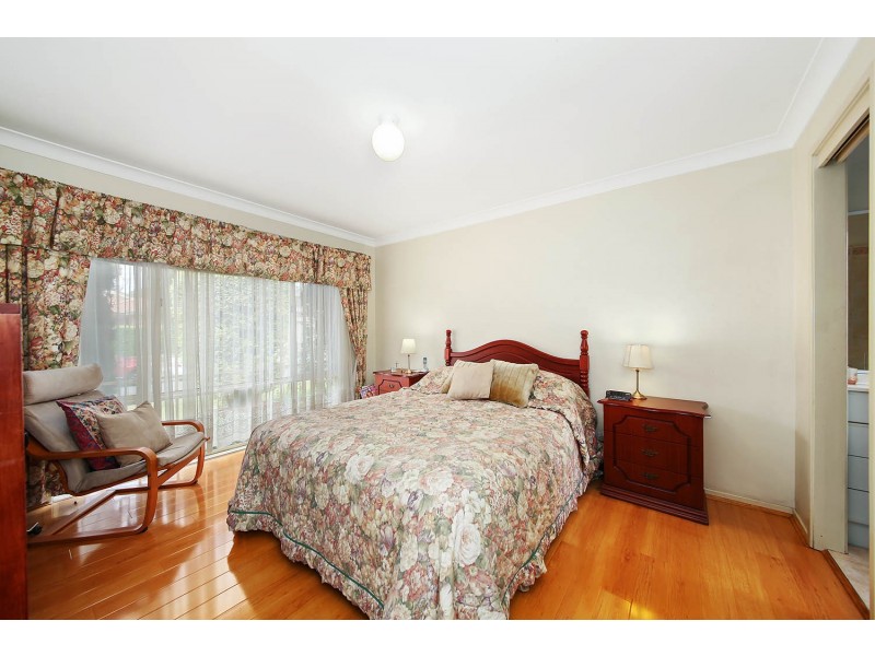 3 Collie Court, Wattle Grove NSW 2173