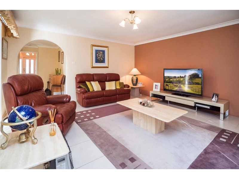 5 Edgecombe Avenue, Moorebank NSW 2170