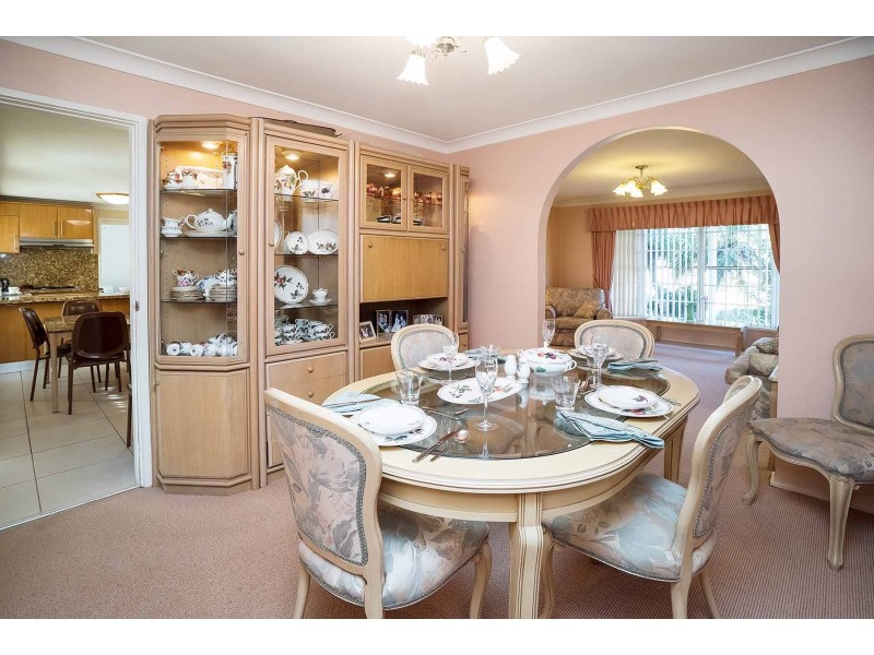 5 Edgecombe Avenue, Moorebank NSW 2170