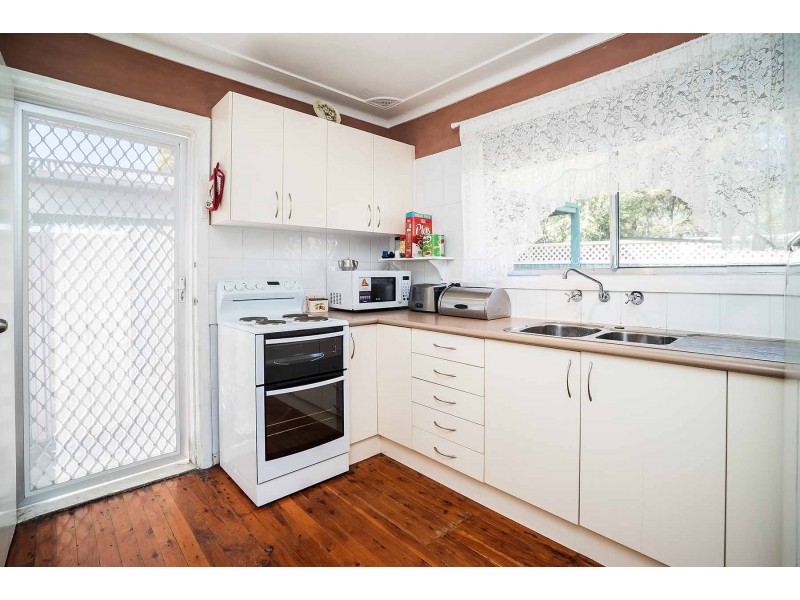 16a Fenwick Avenue, Roselands NSW 2196