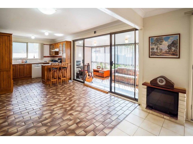 15 Araluen Avenue, Moorebank NSW 2170