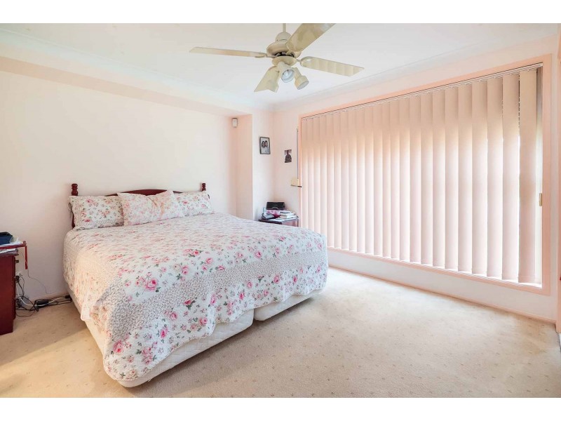 15 Kaputar Court, Wattle Grove NSW 2173