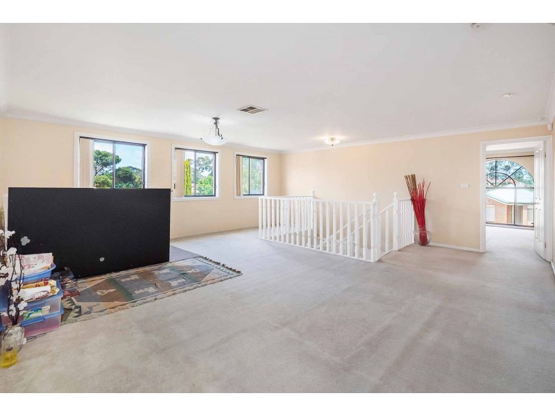 3 Sandover Court, Wattle Grove NSW 2173