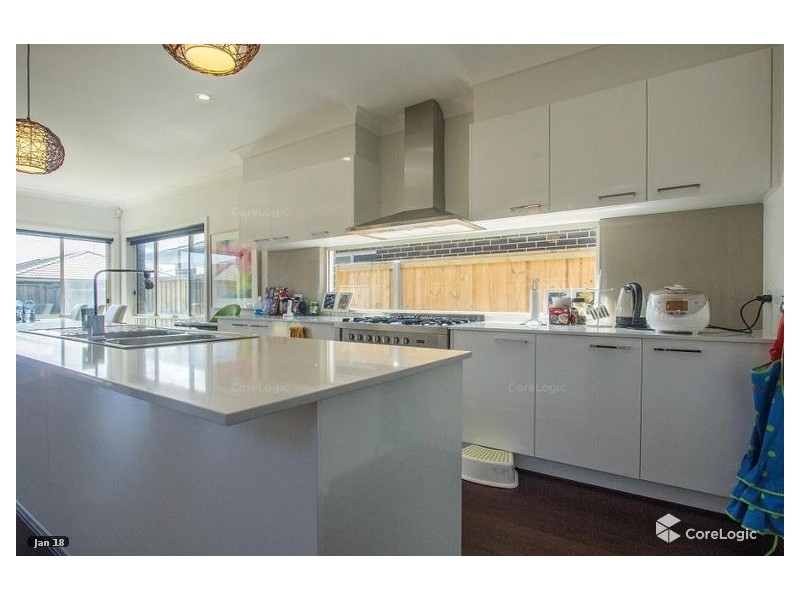 28 Conlon Avenue, Moorebank NSW 2170