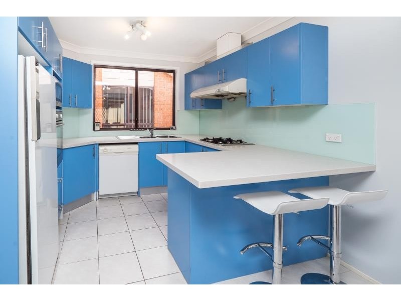 8 ALEXANDRINA COURT, Wattle Grove NSW 2173