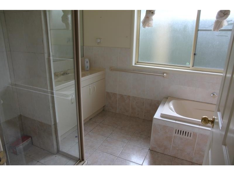 36 Wainwright avenue, West Hoxton NSW 2171