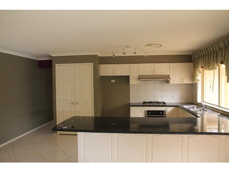 36 Wainwright avenue, West Hoxton NSW 2171