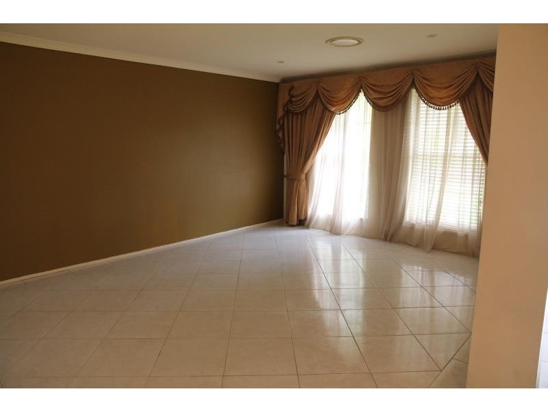 36 Wainwright avenue, West Hoxton NSW 2171