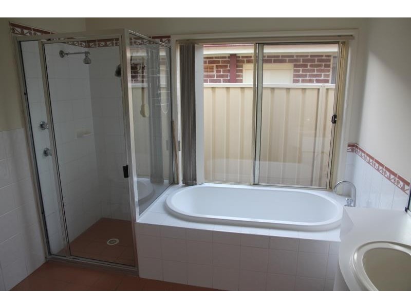 27 Mariala Court, Holsworthy NSW 2173