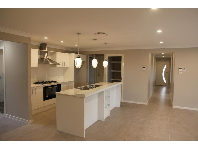 33 Corrimal Street, Prestons NSW 2170