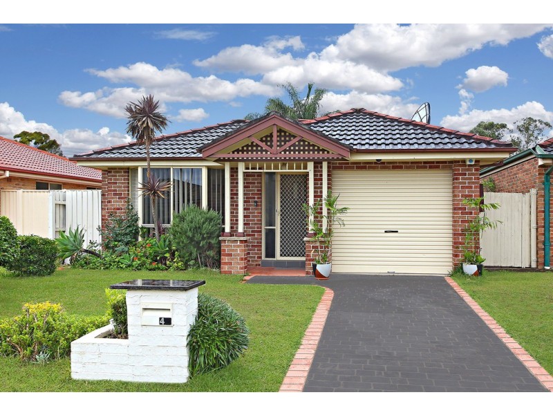 43 Wombeyan Court, Wattle Grove NSW 2173