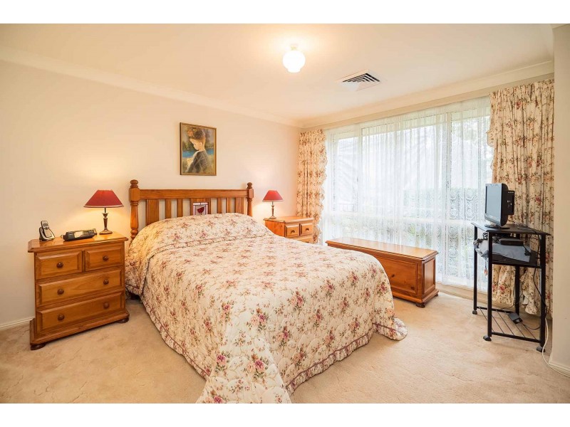 Wattle Grove NSW 2173