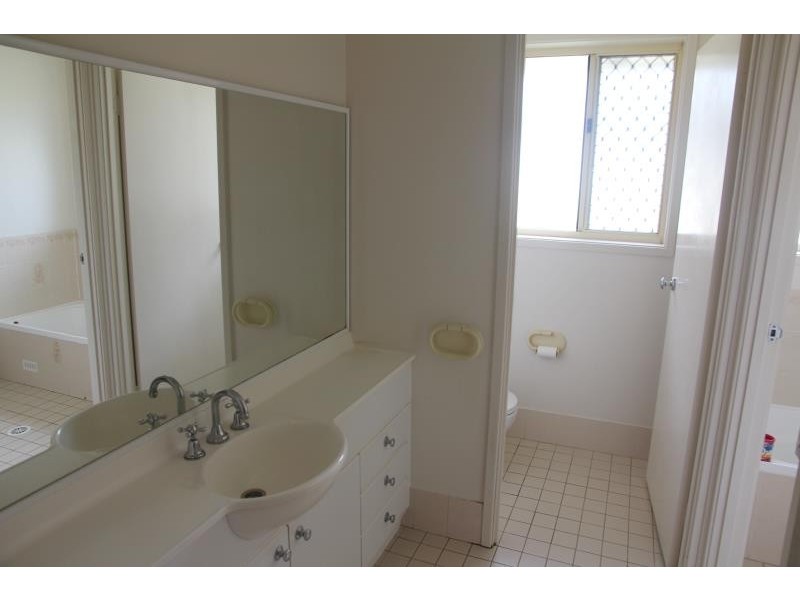 21 Sabre Crescent, Holsworthy NSW 2173