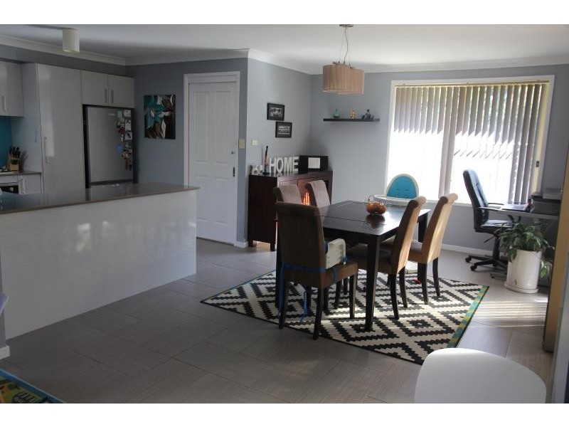 14 torrens court, Wattle Grove NSW 2173