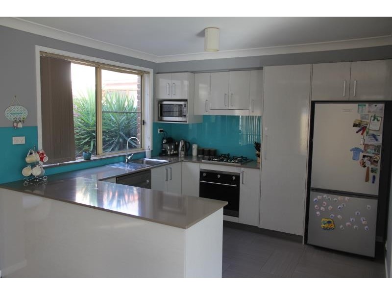 14 torrens court, Wattle Grove NSW 2173