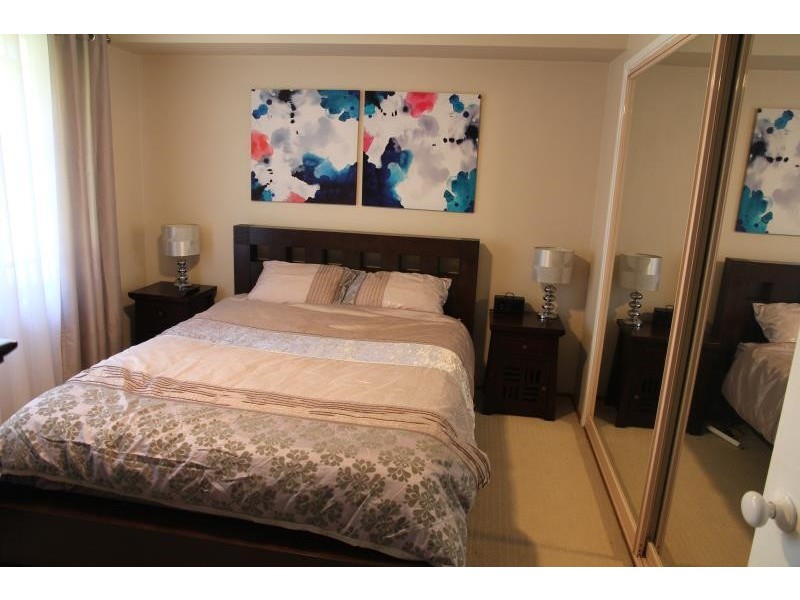 14 torrens court, Wattle Grove NSW 2173